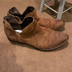 Born Women’s booties 7.5